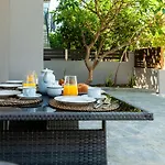 Apartment Themis' Urban Rhodes City