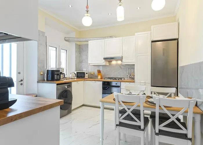 Themis' Urban Apartman Rhodes City